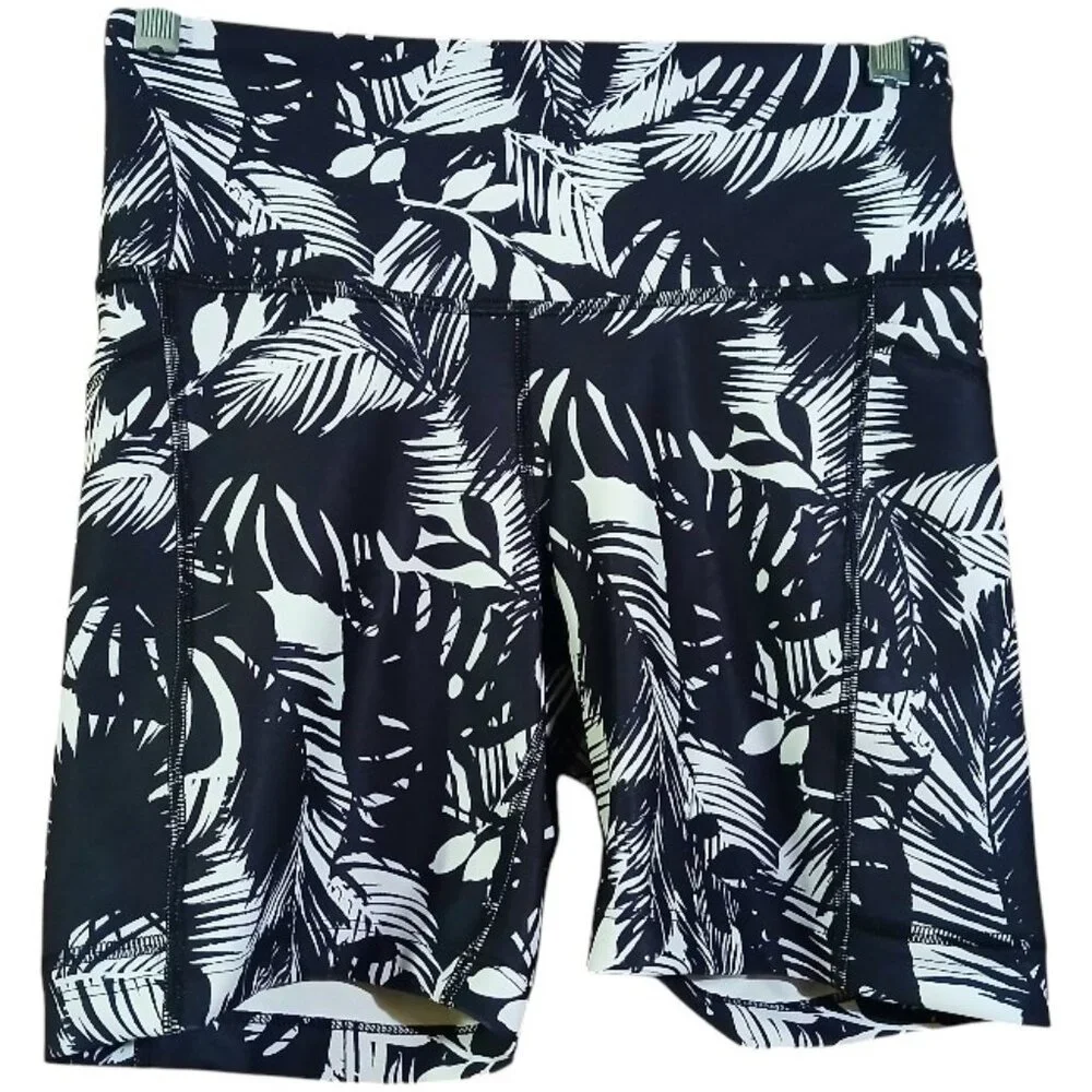 OLD NAVY Active Sport Power Soft Short M -Like New - Picture 3 of 8